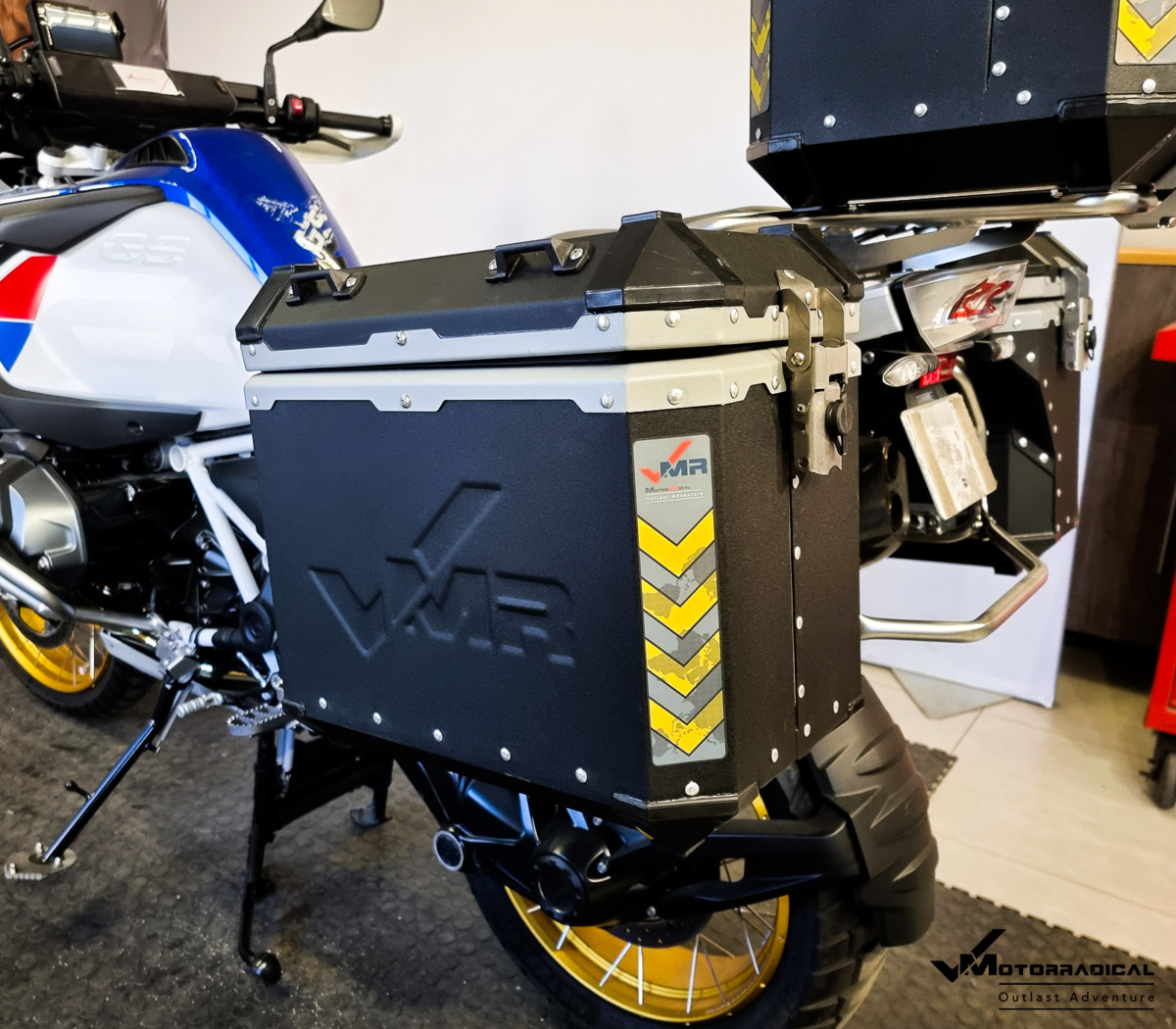 MOTORRADICAL Left Hand Pannier - Image 9